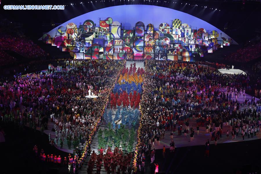 Samba bei der Eröffnungsfeier der 2016 Rio Olympischen ...